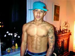 Memphis depay is looking for another big payday.image: Memphis Depay 2021 Dating Net Worth Tattoos Smoking Body Facts Taddlr