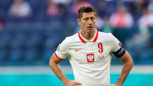 Alle infos zum turnier auf der sonderseite. Em 2021 Poland And Lewandowski Disappoint Defeat After Own Goal And Dismissal The Limited Times