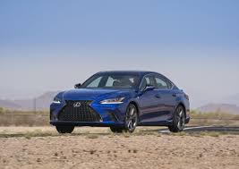 Read expert reviews on the 2019 lexus rc 350 f sport awd from the sources you trust. 2019 Lexus Es 350 F Sport A Headroom And Moonroof Pro Chicago Tribune