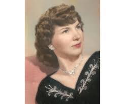 Edith Mueller's Instagram, Twitter & Facebook