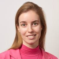 Cora Muller's Instagram, Twitter & Facebook