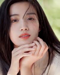 Nữ diễn viên phụ đè bẹp dàn tiểu hoa đán lưu lượng