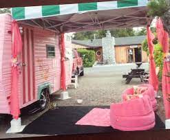 Easy Up Canopy As Vintage Camper Awning From The Person That Came Up With This I Found A Couple Of Pictures Showing The Glamping Trailer Camper Camper Decor