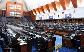 Dalam sidang dewan negara hari ini, saya telahpun mencadangkan satu usul khas untuk menyanjung tinggi segala jasa profesor diraja, almarhum ungku abdul aziz bin ungku abdul hamid kepada ekonomi dan pembangunan malaysia khususnya umat islam dan kaum bumiputera. Sidang Dewan Rakyat Berlangsung Di Luar Kebiasaan
