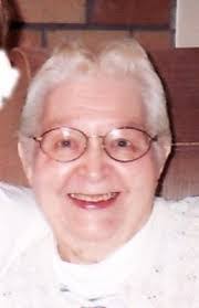 Rachelle Hathaway's Instagram, Twitter & Facebook