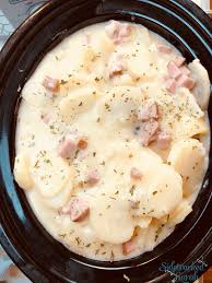 Piles of fresh cut potatoes, covered in creamy melty cheese, pair perfectly with any meal! Crock Pot Scalloped Potatoes With Ham Sidetracked Sarah