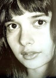 Daniella perez foi assassinada em dezembro de 1992 pelo companheiro de novela guilherme de pádua. Pin Em Daniella Perez
