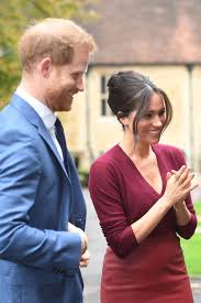 Es sollte eigentlich ein riesiger prozess werden, bei dem meghan (39) am 11. Royal Video Herzogin Meghan Und Prinz Harry Erwarten Ihr Zweites Baby Gala De