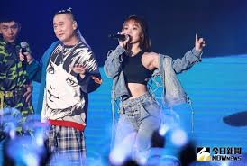 전설의 레전드 일반인 사진과 연예인 움짤 개조아! G7tsuhdullmmvm