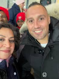 It was great meeting Santi Cazola especially when he couldn't take the pic  whilst he walking through but remembered me and came and took the picture  after the game .