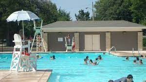 It hosts swim teams, schedules swim times, and offers special programming. Abilene Swimming Pool Abilene Ks