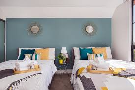 Hotels and places to stay near disneyland. Disneyland 2 Bedroom Suite In Anaheim Ca Reviews Prices Planet Of Hotels