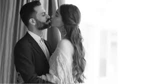 Celebrate 3rd october with cute boyfriend quotes and long love messages for him. National Boyfriend Day Sonam Kapoor Wishes Hubby Anand Ahuhja In The Most Adorable Way