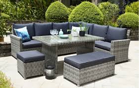 Pin On Out Out Style Outdoor Living Room