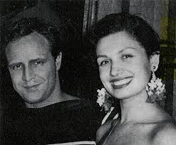 H ειρήνη ρίκα διαλυνά γεννήθηκε στο ηράκλειο κρήτης, στις 8 αυγούστου 1931. Rika Dialyna To Asxhmopapo Poy Eftase Ews Ta Kallisteia Mis Yfhlios Den 8elw Na Nostalgw Alla Na Zw