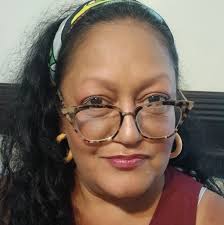 What restaurants in Hampton Roads have a seafood tower with lobster, crab,  and oysters?