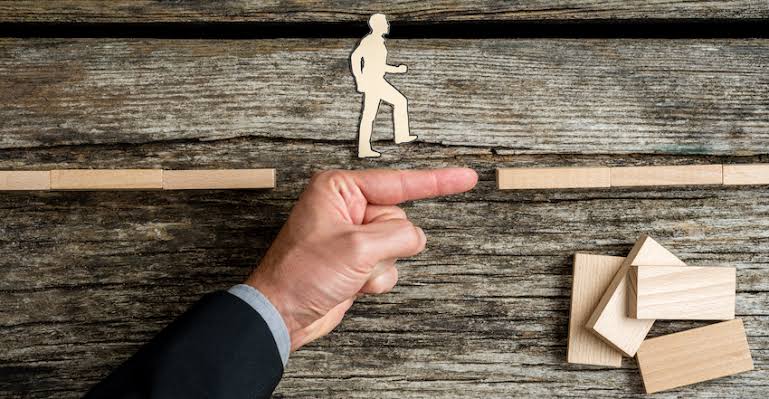 What are the Importance of Customer Trust and Ways to Maintain It? | Woveon