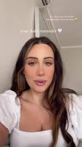 Darcy Bean's Instagram, Twitter & Facebook