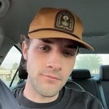 Michele (@michelewinall)