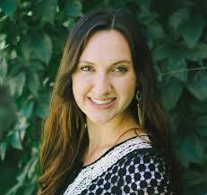 Emily Layton's Instagram, Twitter & Facebook