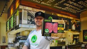 Until the eatery opened at 11 a.m. Wahlburgers Donnie Wahlberg Is A Fan Of Putting Cincinnati Style Chili On Burger