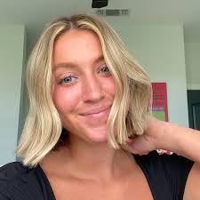 Nicole Kate's Instagram, Twitter & Facebook