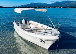 Bateaux A Louer Porto Vecchio Ajaccio Corse L Helice