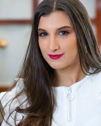 Estela Rincon's Instagram, Twitter & Facebook