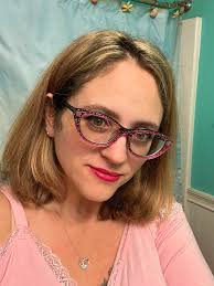 Wearing my favorite color for the Reba concert tonight!