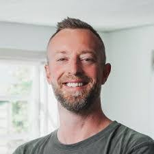 Daniel Munk's Instagram, Twitter & Facebook