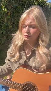 This is for all of ye who are missing a loved one this Christmas 💔✨'One of  a Kind' is an original song I released last year, capturing the heartache  and bittersweet memories