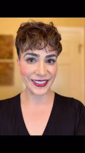 I loved creating this fresh fall look featuring a bold statement lip using  Vermouth Beauty Lip Crayons- Sustainable beauty that cares: good for the  planet and good for you! , They sent me the BFF and ...