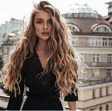 Pin By Gulay Yaman On Hair Make Up Hair Styles Long Hair Styles Curly Hair Styles Naturally