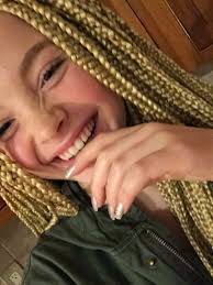 Black 14 Year Old Hairstyles 14 Year Old White Girl Defends Her Box Braids Against Internet Backlash Blonde Box Braids Cute Hairstyles For Short Hair Box Braids
