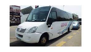 Carvanbus dispone del mejor vehículo que se adapta a sus necesidades, perfectamente equipados con todo el lujo y confort. Alquiler Minibus Con Conductor Barcelona Guin Bus