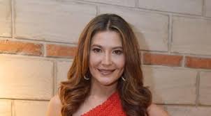5 Artis Yang Jadi Ratu Video Klip Era 2000an News Entertainment Fimela Com Ariel noah official music video mungkin nanti : jadi ratu video klip era 2000an