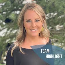 H I G H L I G H T // Sarah Nickel is a Board Certified Behavior Analyst  with extensive experience in early intervention therapy. 💚 . She received  her Master of
