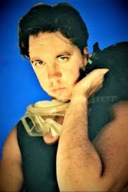 Deana Enoches : biographie, filmographie, photos & vidéos