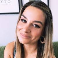 Bronwyn Sanders's Instagram, Twitter & Facebook