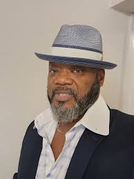 Blue Hat Wins the Preference of Hat Lovers