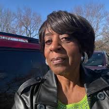 Congratulations to 2022-2023 Prancing J-Sette Captain, Cialah Jones!  @cialahjones @therealjsettes