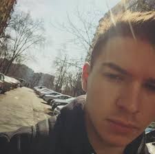 What are the maintenance requirements for Hyundai i40 wagon, specifically  regarding timing chain replacement and warning sound issues?