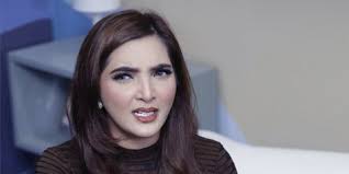 Namun tahu enggak kalau prilly latuconsina. Buka Bukaan Ashanty Pernah Kencing Di Celana Hingga Bab Di Dalam Mobil Kapanlagi Com