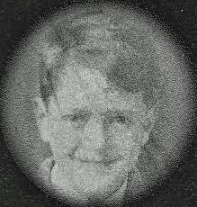 Lee Clement's Instagram, Twitter & Facebook