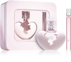 Ariana grande thank u next women eau de parfum spray 3.4 oz & body souffle 3.4 oz & shower gel 3.4 oz by ariana grande (view all) Ariana Grande Thank U Next Gift Set Ii For Women Notino Co Uk