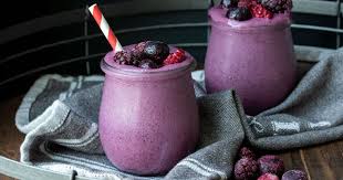 It's easy to make and a great way to eat healthy vegetables in a delicious way, so i thought, you may like this tasty and easy recipe idea. Healthy Banana Berry Smoothie Recipe Veggies Don T Bite