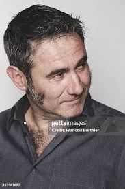 360 photos et images haute résolution de Francois Lopez