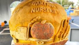 Squashcarver at Oakland Nursery Fall Fest