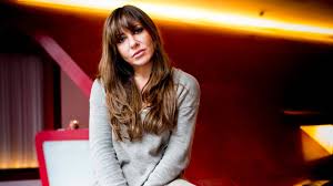 Ihr lebenspartner ist der fußballer loris karius. Simone Thomalla Schnucki Es Passt Menschen Faz