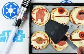 Star wars mystery menu dinner party. Unbelievable Star Wars Party Foods Forkly